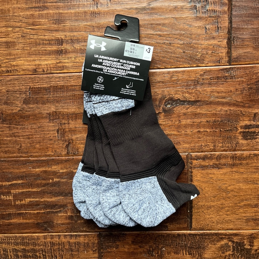 Under Armour Mens Shoe Multi Run Cushion 3-Pack No Show Socks NWT